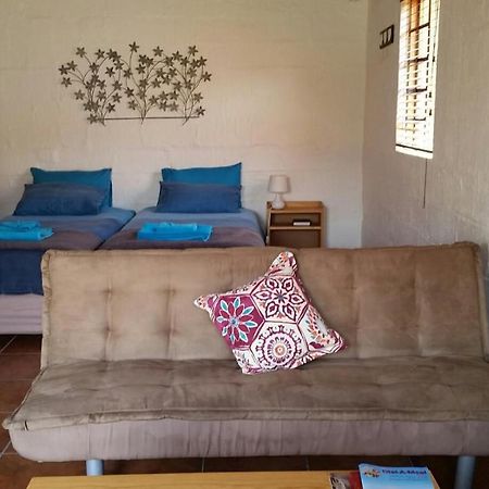 Ferienwohnung Walvis Bay Backpackers & Self-Catering Exterior foto